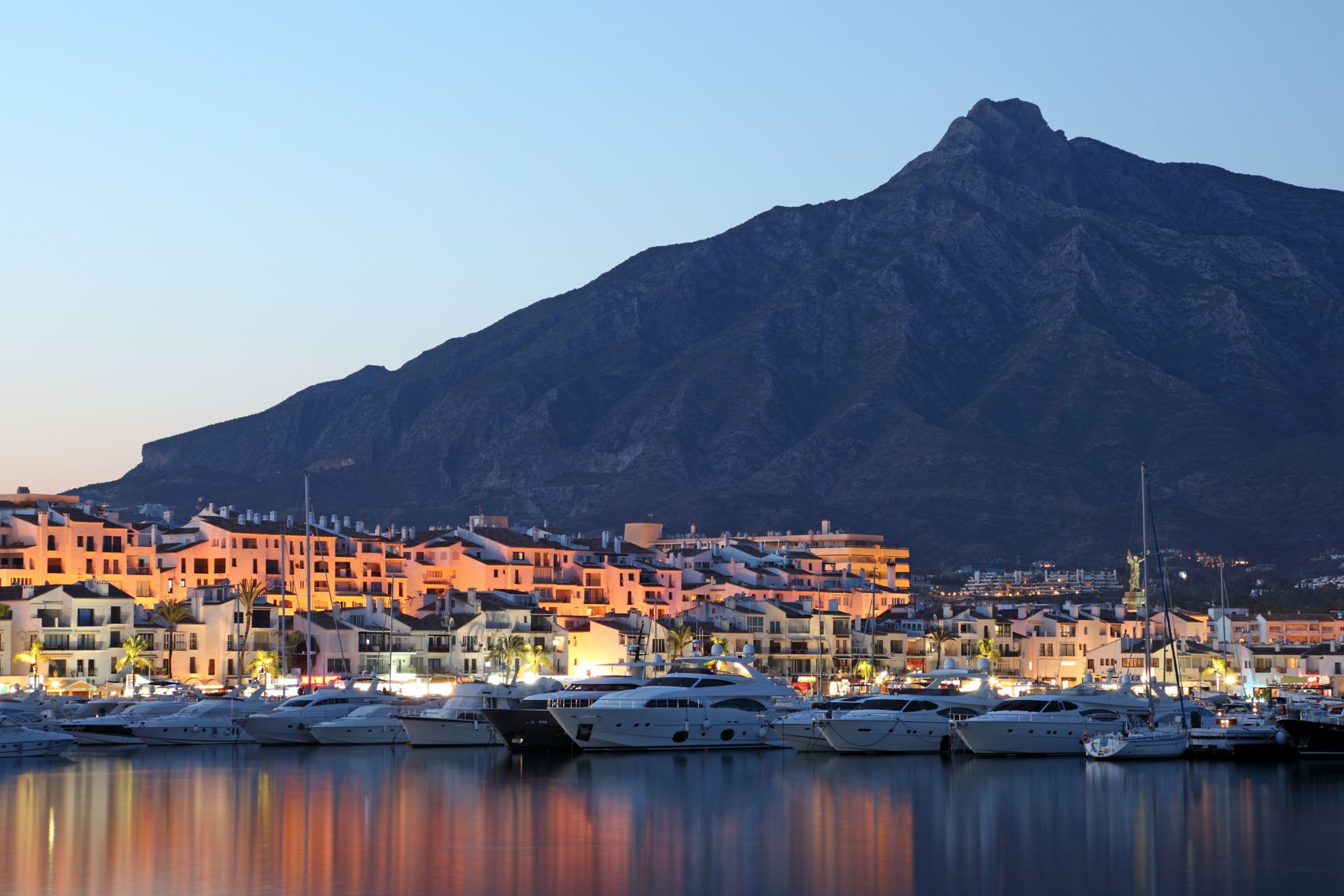 GIB09_PuertoBanus_002.jpg