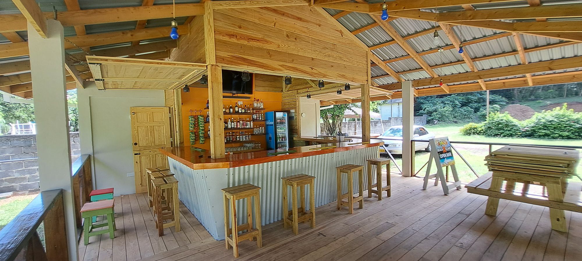 GRE36_BeachBar2_004.jpg