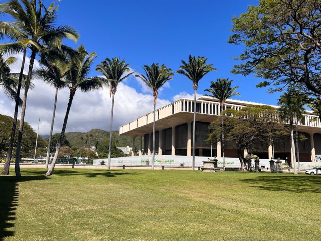 HNL04_PearlHarborCityHighlightsandPunchbowlCrater1_003.jpg