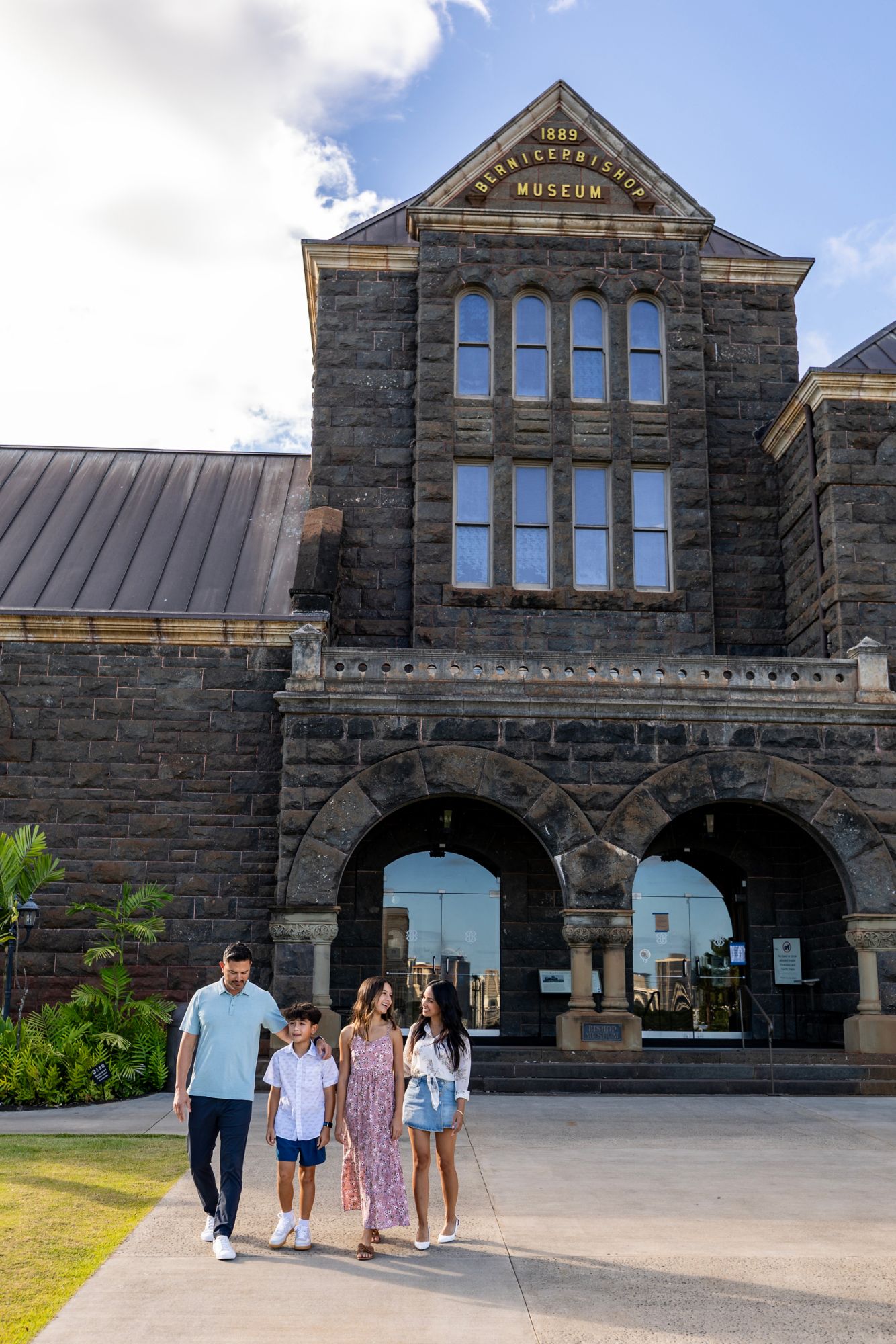 HNL24_BishopMuseum1-HawaiianHall_003.jpg