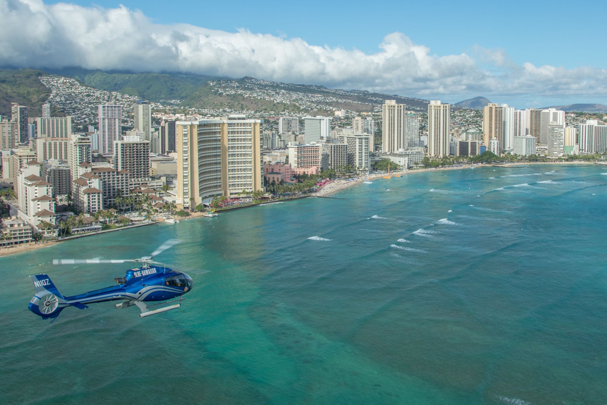 HNL25_BlueSkiesofOahu2_003.jpg