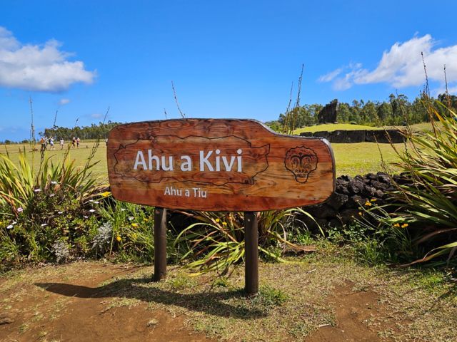 Die Kultstätten Orongo und Ahu Akivi