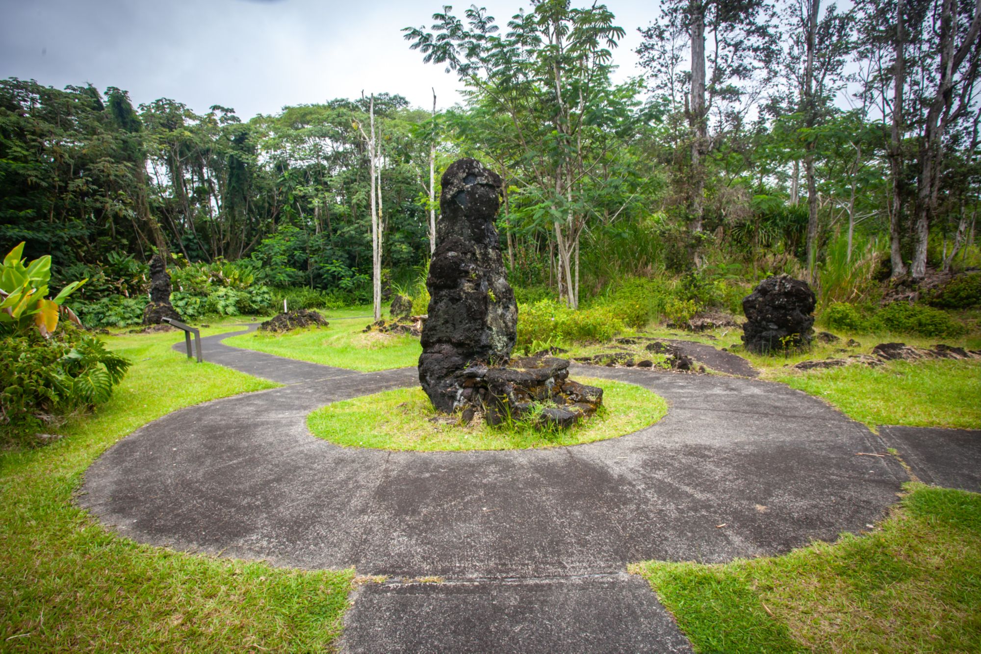 ITO10_HawaiiVolcanoesNationalParkStone_KapohoKineAdventures_2025_quer_007.jpg