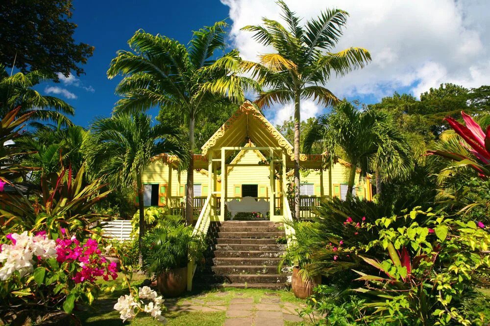 Romney Manor und Batik mit dem Safaribus