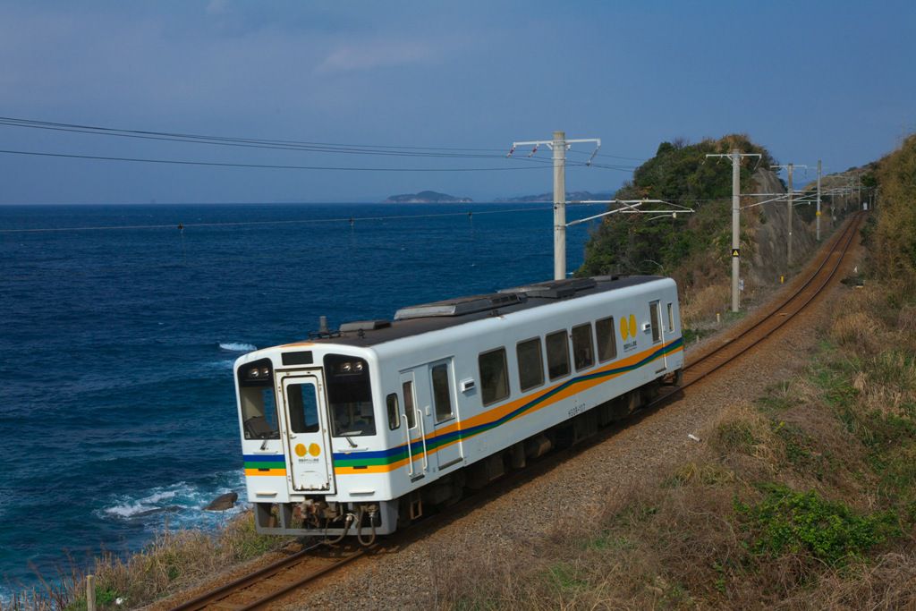 Mit der Hisatsu Orange Railway entlang der Küste 