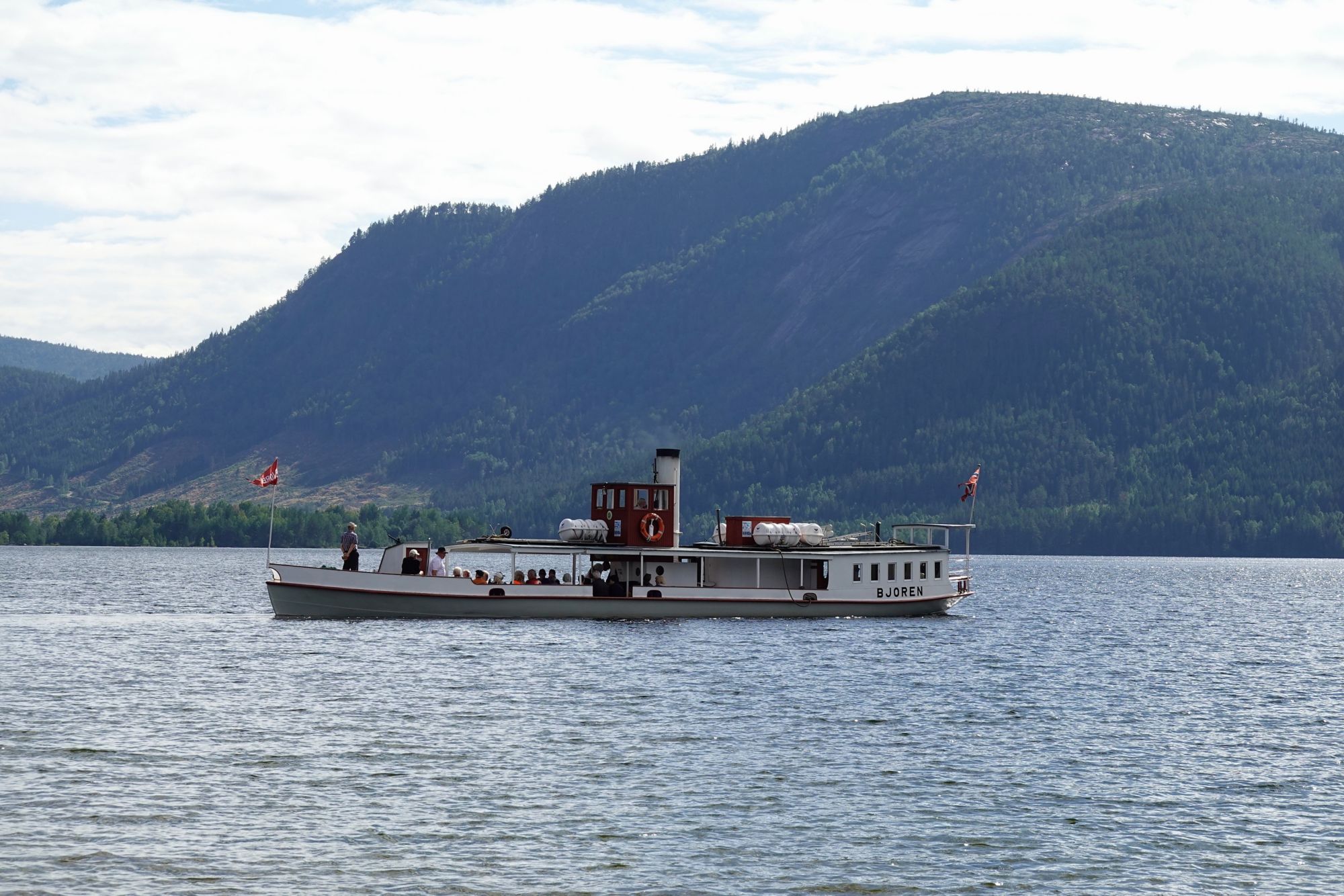 Im Dampfschiff durch die Fjorde und Freilichtmuseum Setesdal