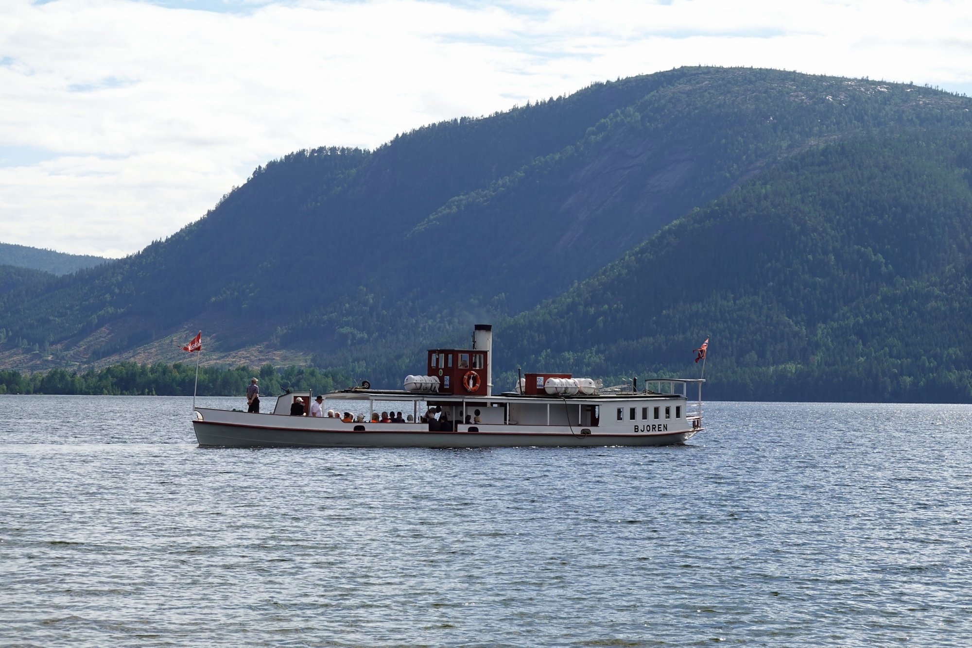 Im Dampfschiff durch die Fjorde und Freilichtmuseum Setesdal