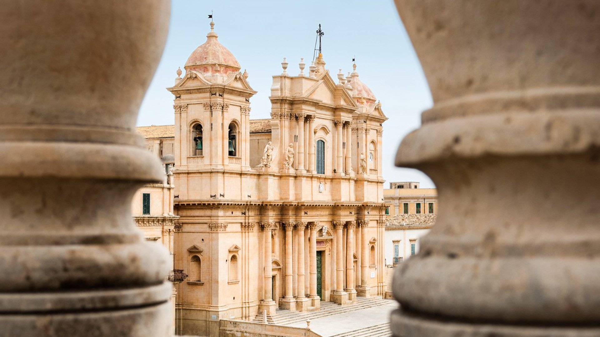 Kathedrale im Mittelmeer