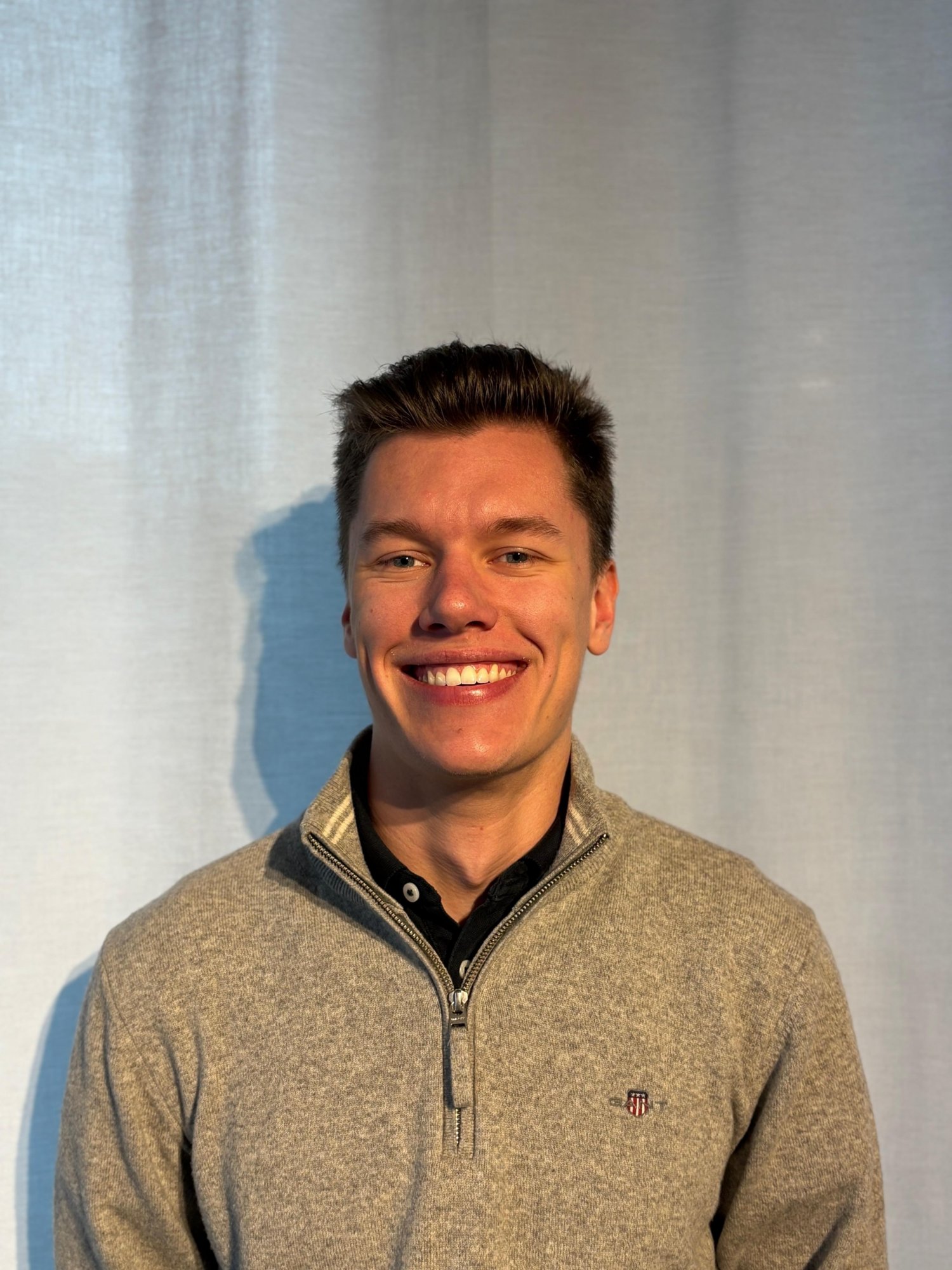 Leon Business Administration Student bei AIDA