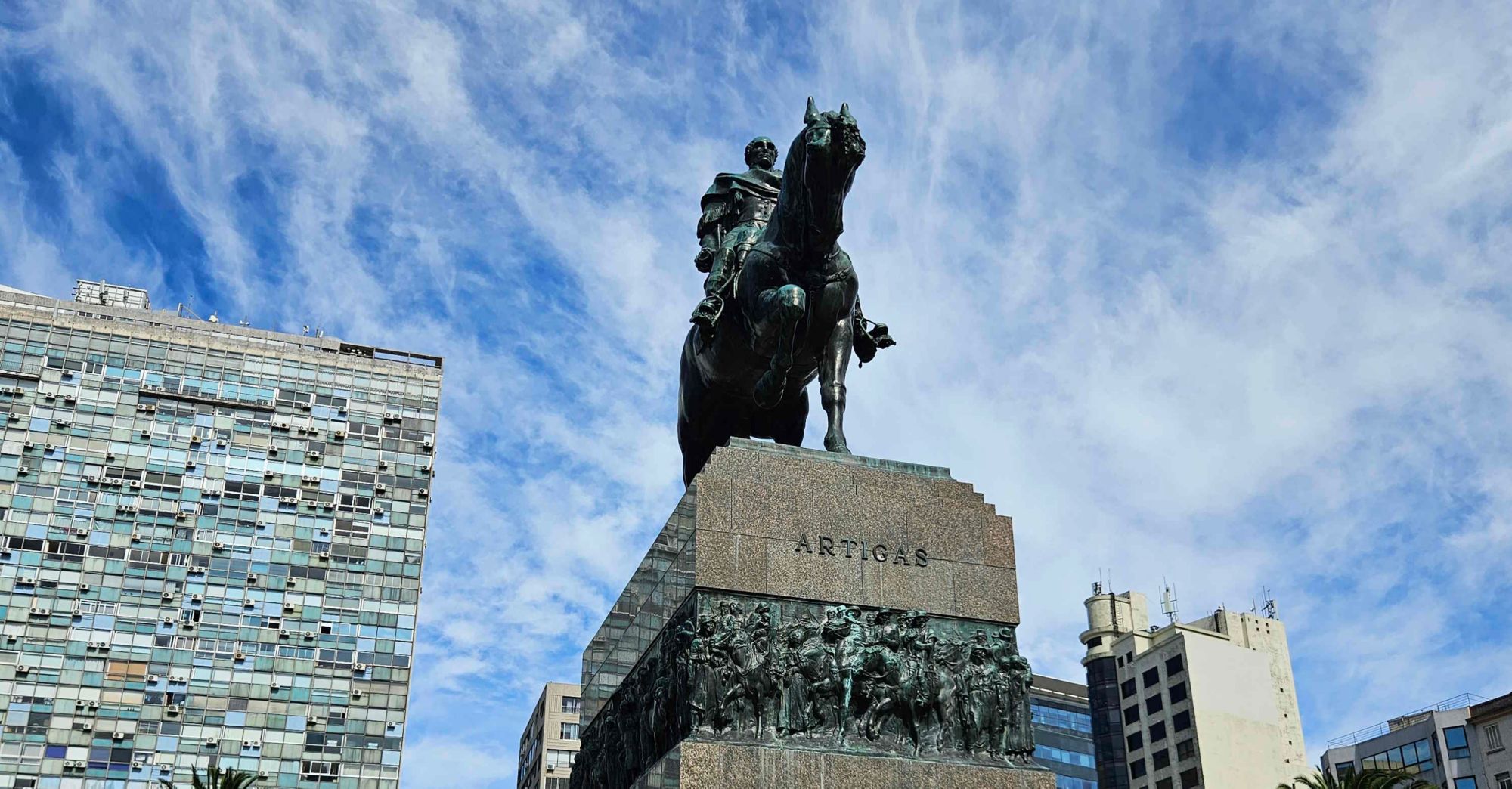 MVD_MVD07_ArtigasStatue_SO_2024_hoch1.jpg