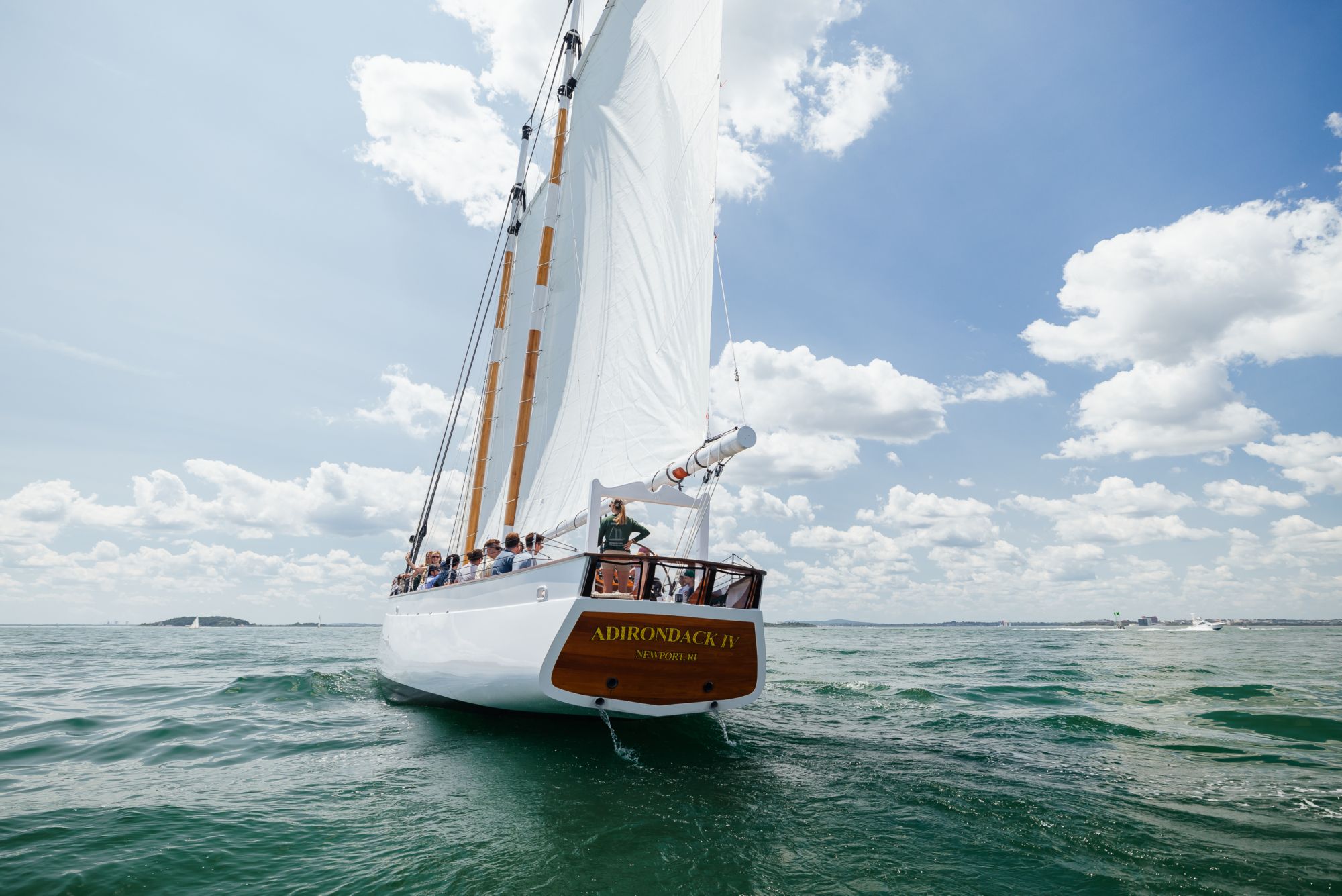 Segeltörn entlang der Küste von Newport