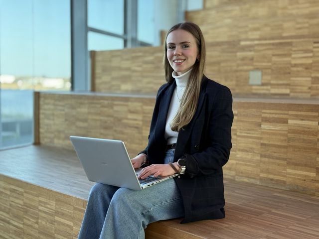 Nina Business Administration Student bei AIDA
