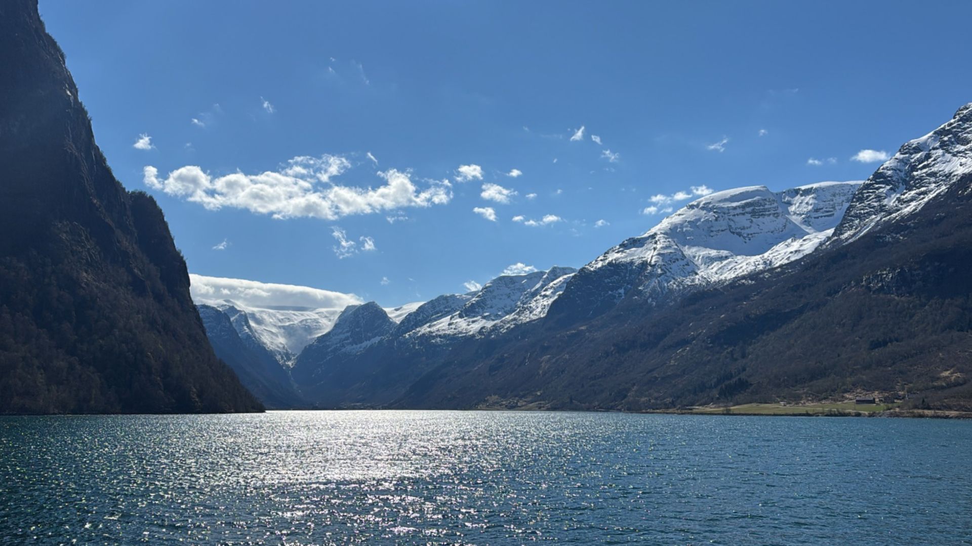 Seen & Gletscherpanoramen am Nordfjord