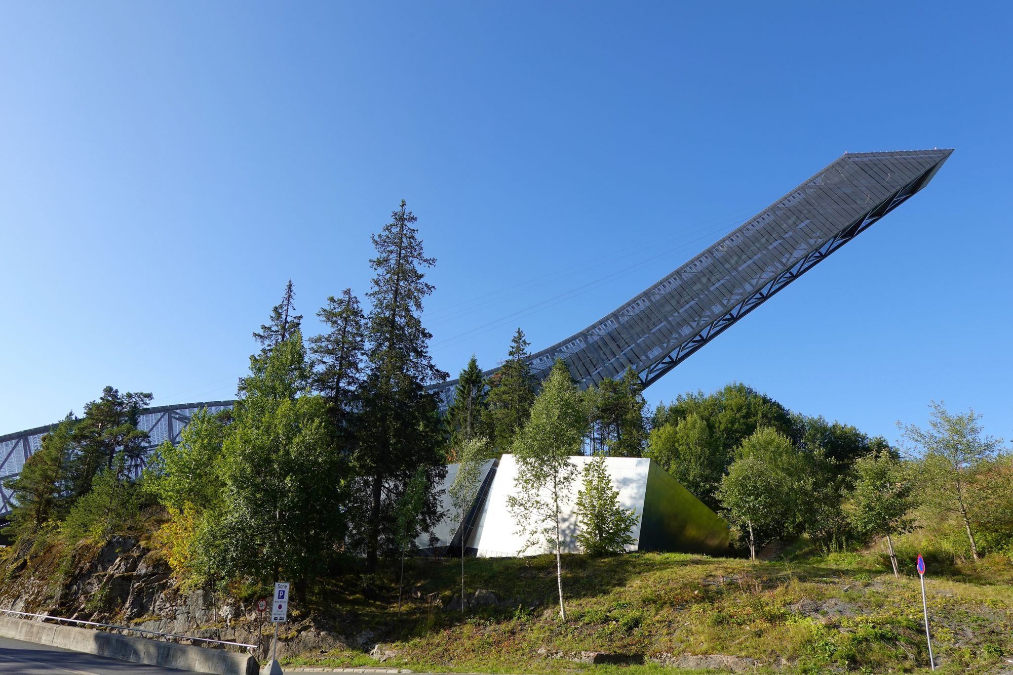 OSL47_HolmenkollenSchanze_NO_quer2.JPG