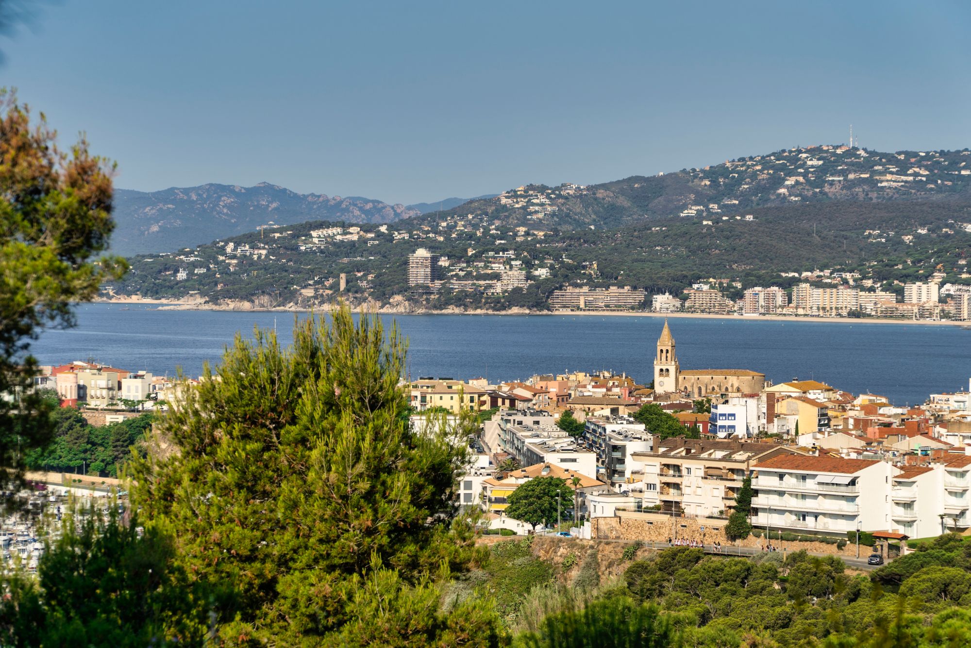 Komm an Land: Palamos zu Fuß entdecken