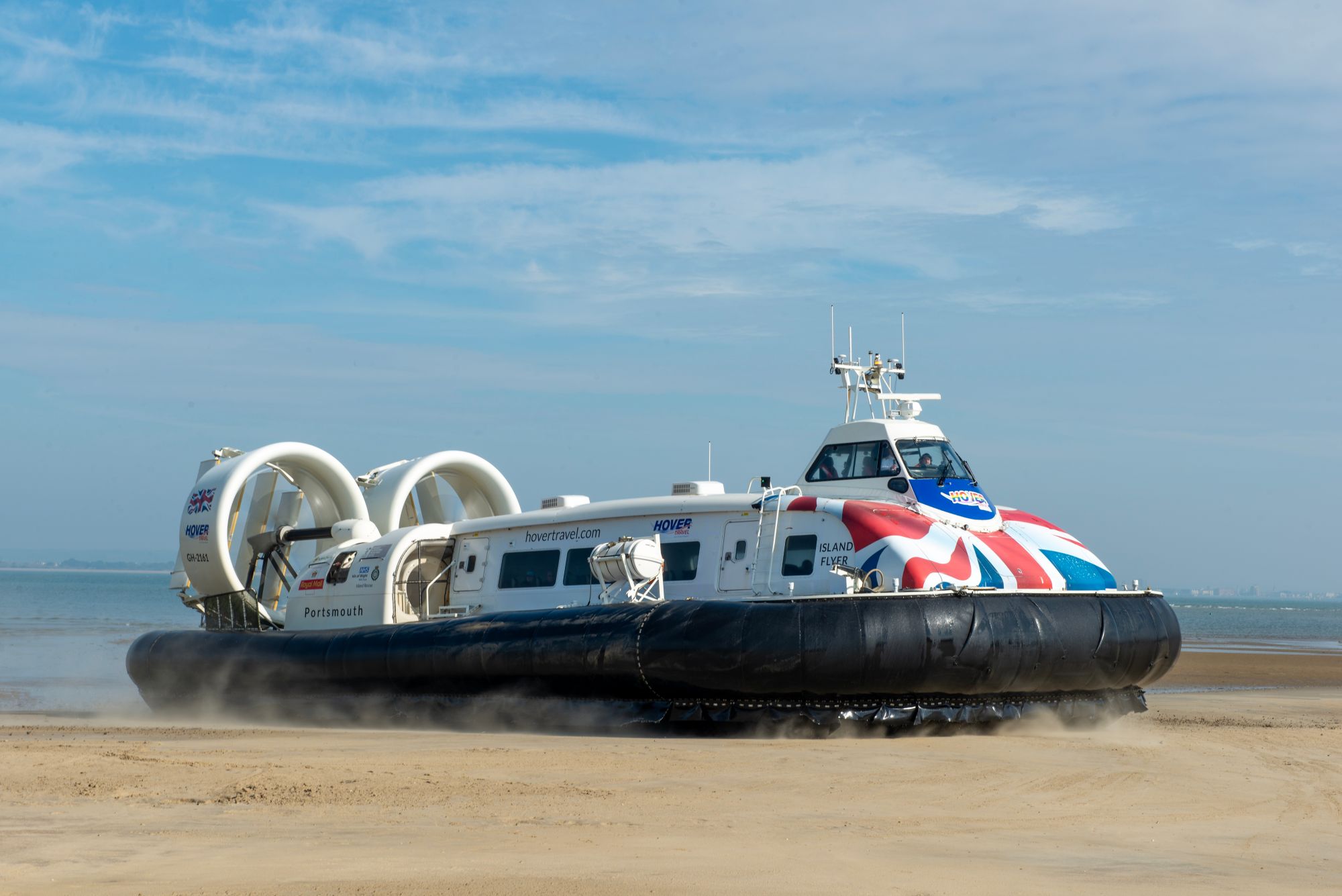 PME16_Hovercraft_Intercruises_2026_quer2.jpg