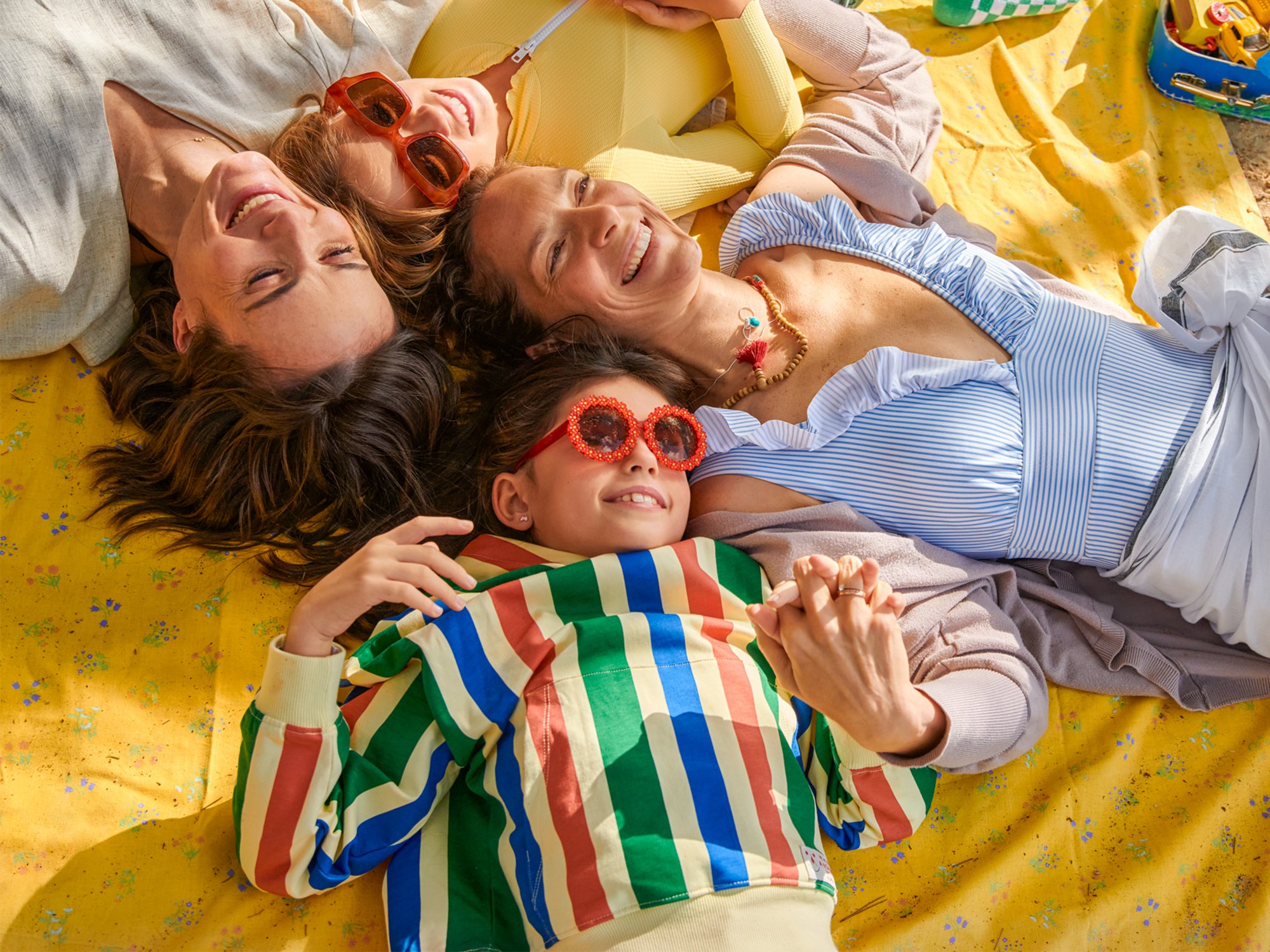 Familie mit 2 Kindern