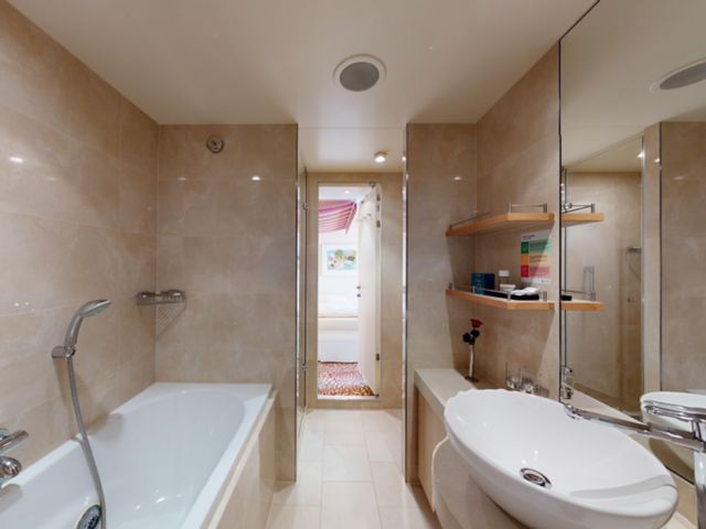 Premium-Suite-mit-privatem-Sonnendeck-05032024_103429.tif