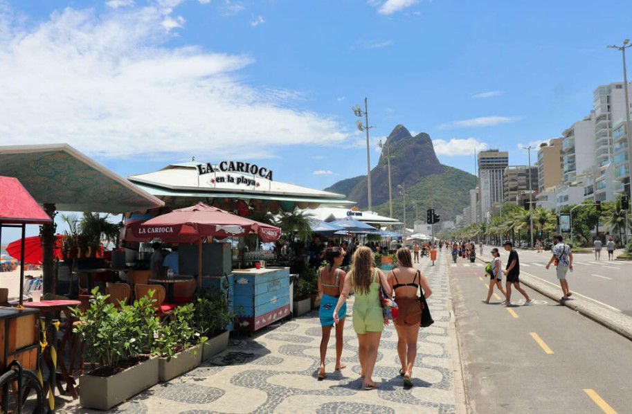 RIO18_3.jpg