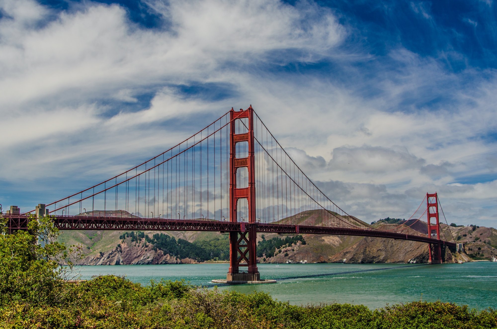 Golden Gate Bridge.