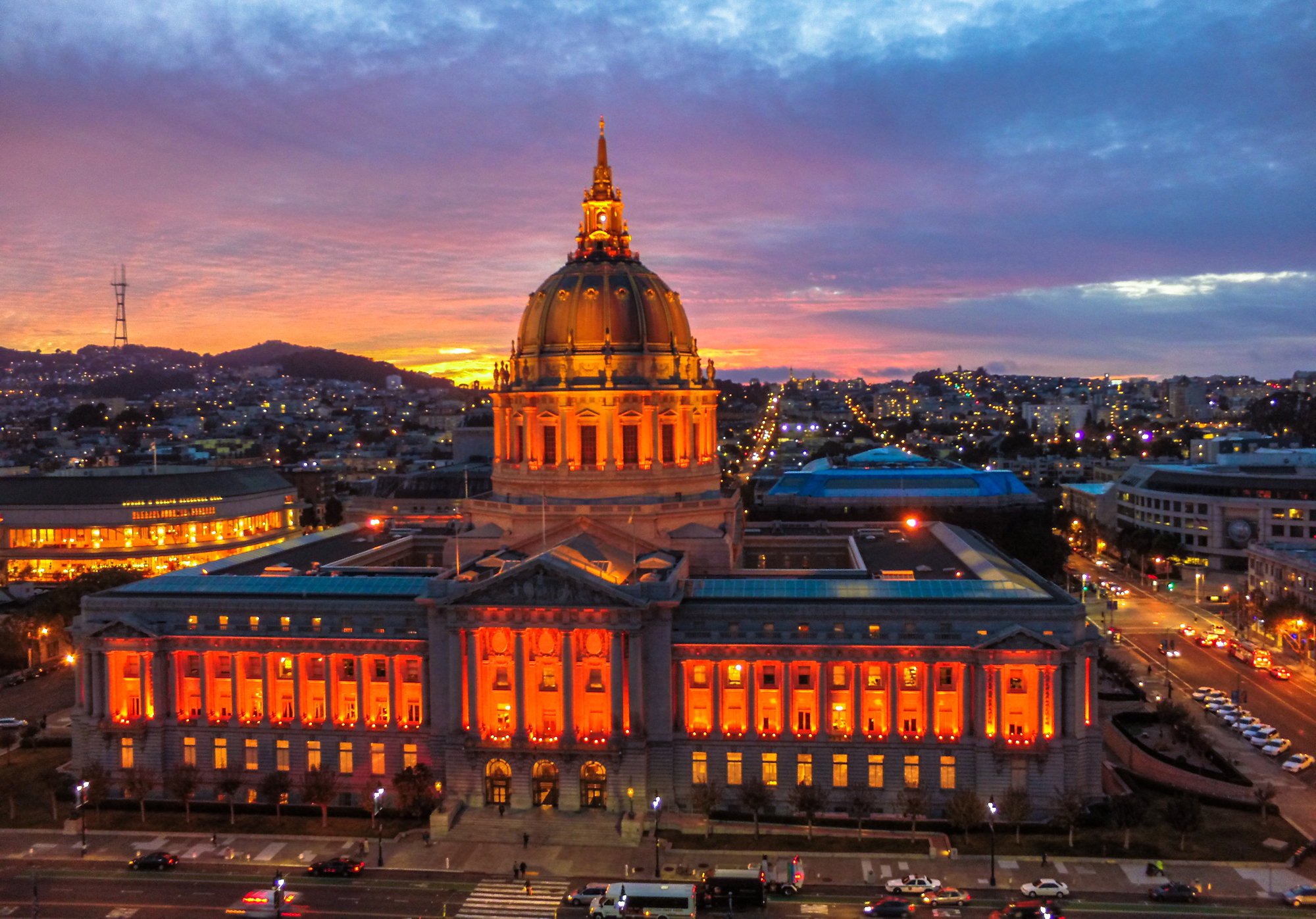 Mooncricket Films LLC City Hall in Giants color