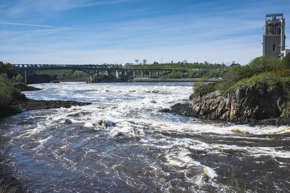 SJB03_ReversingRapids_002.jpg