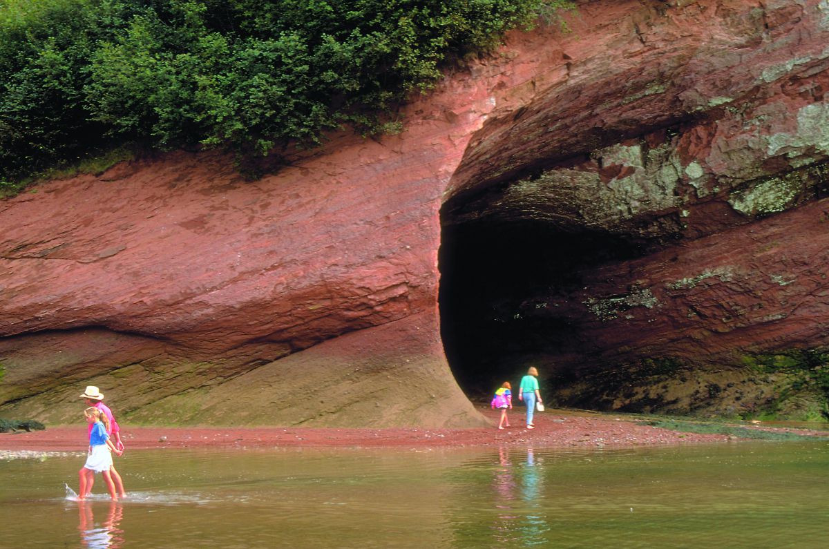 SJB06_StMartinsandtheBayofFundy_002.jpg
