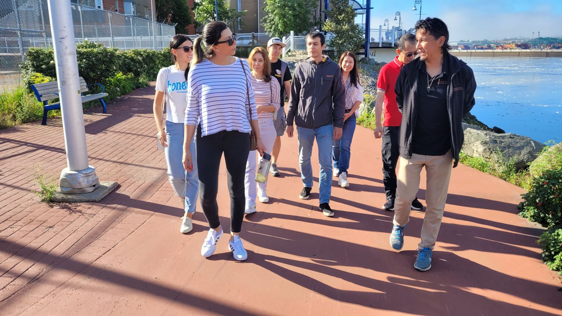 SJB20_FNSWalkingHP_003.jpg