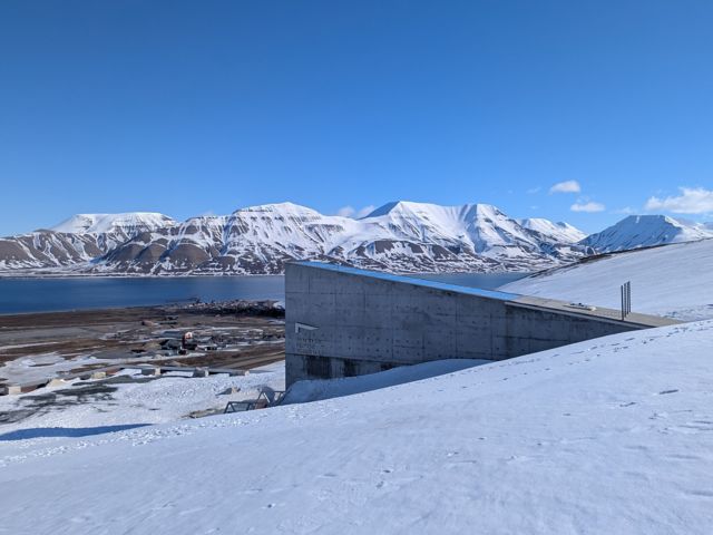 SPB04_GlobalSeedVault_FN_2025_005.jpg