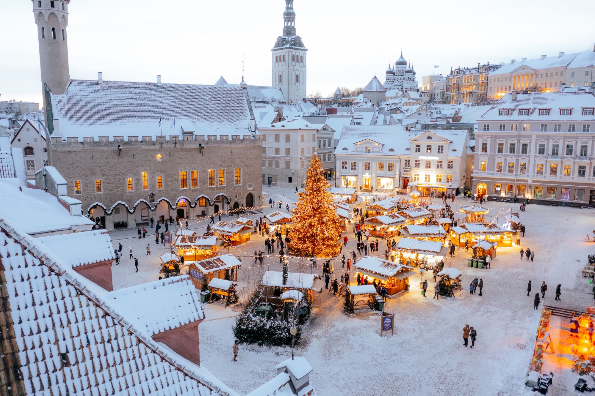 TAL18_258523-tallinn-old-town.jpg