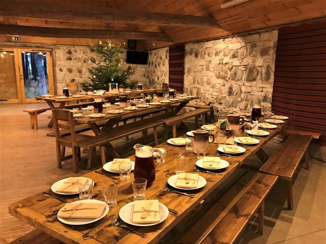 TAL_TAL19_ChristmasDinner.jpg