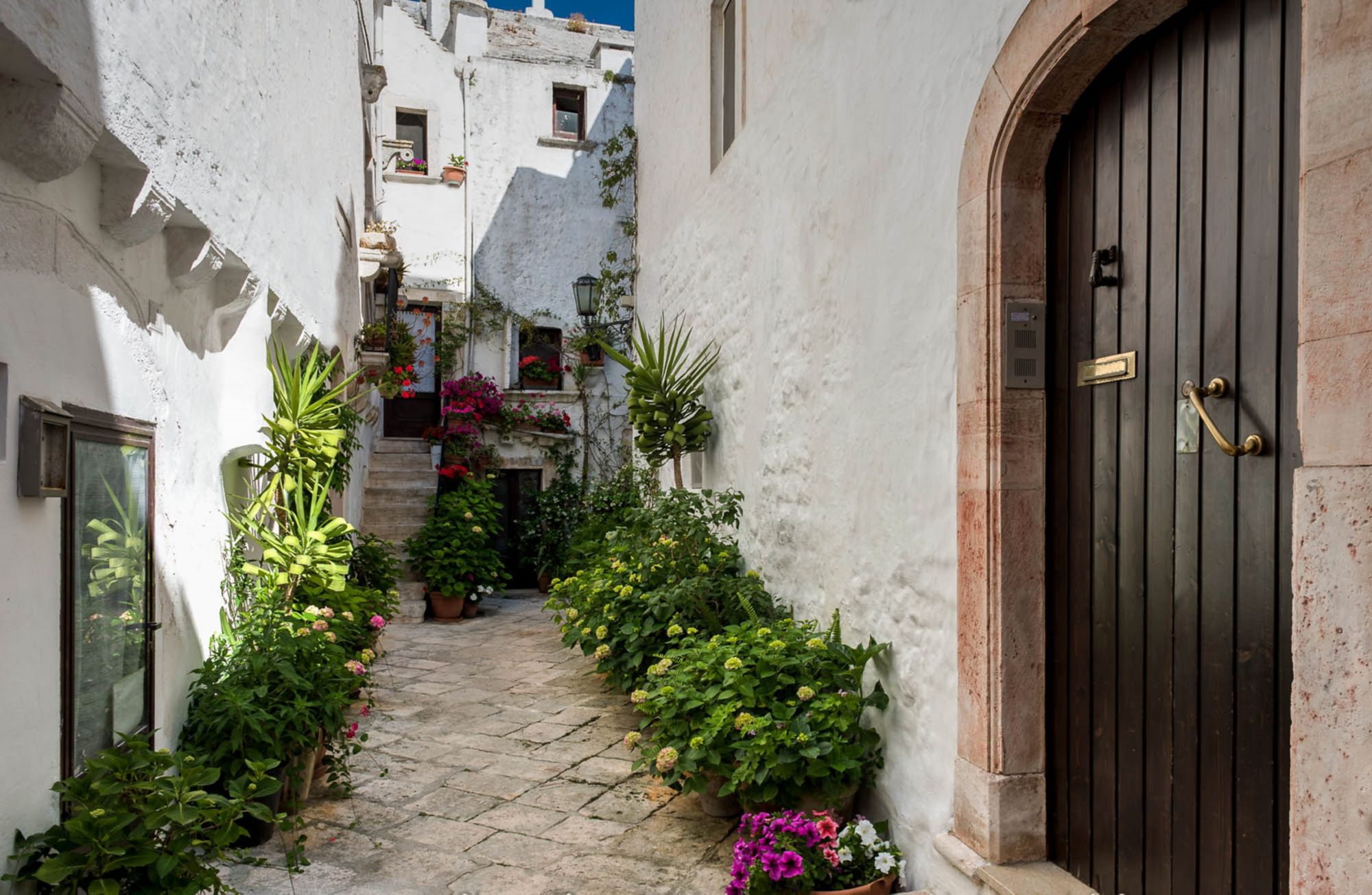 TTO02_Locorotondo-street.jpg