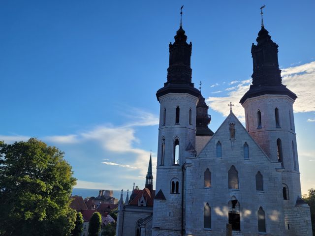 VBY_VBY11_oldtown_church_2_BG_quer_2026.jpg
