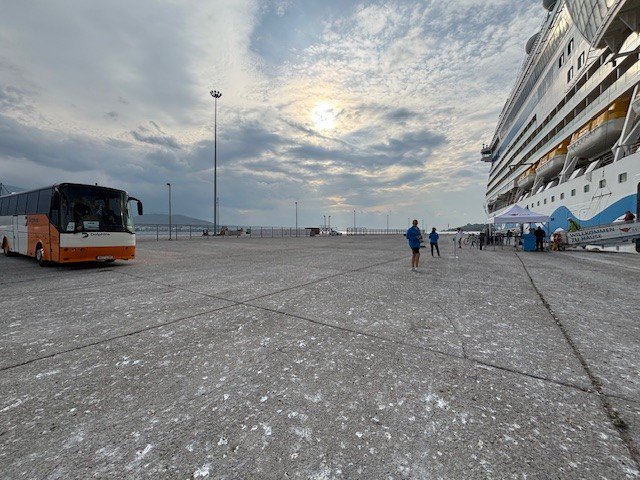 Volos AIDA Shuttle Bus