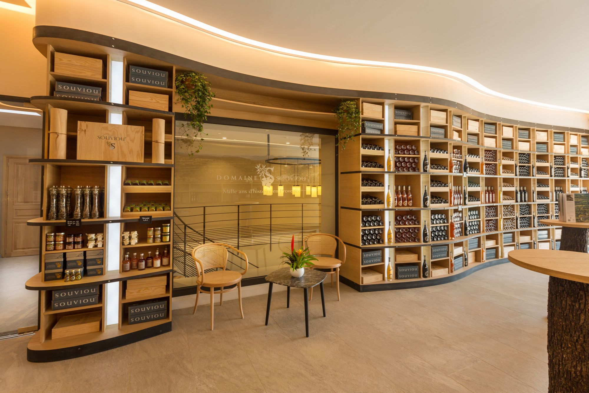 YNE08_FR_MRS_LeBeaussetDomaineSouviouwinecellar_002.jpg