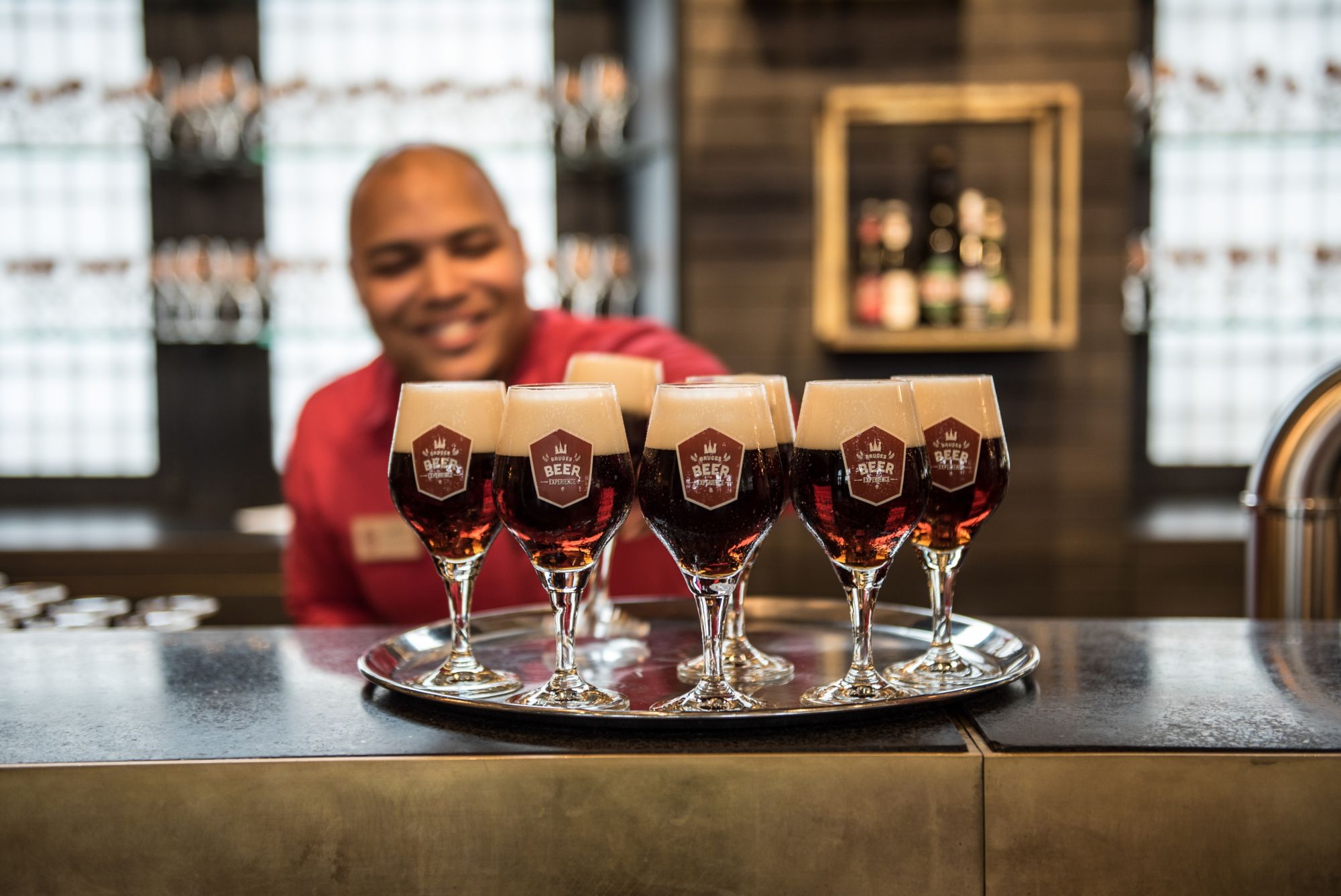 ZEE46_Bierglaeser_DeBuck_2026_quer_002.jpg