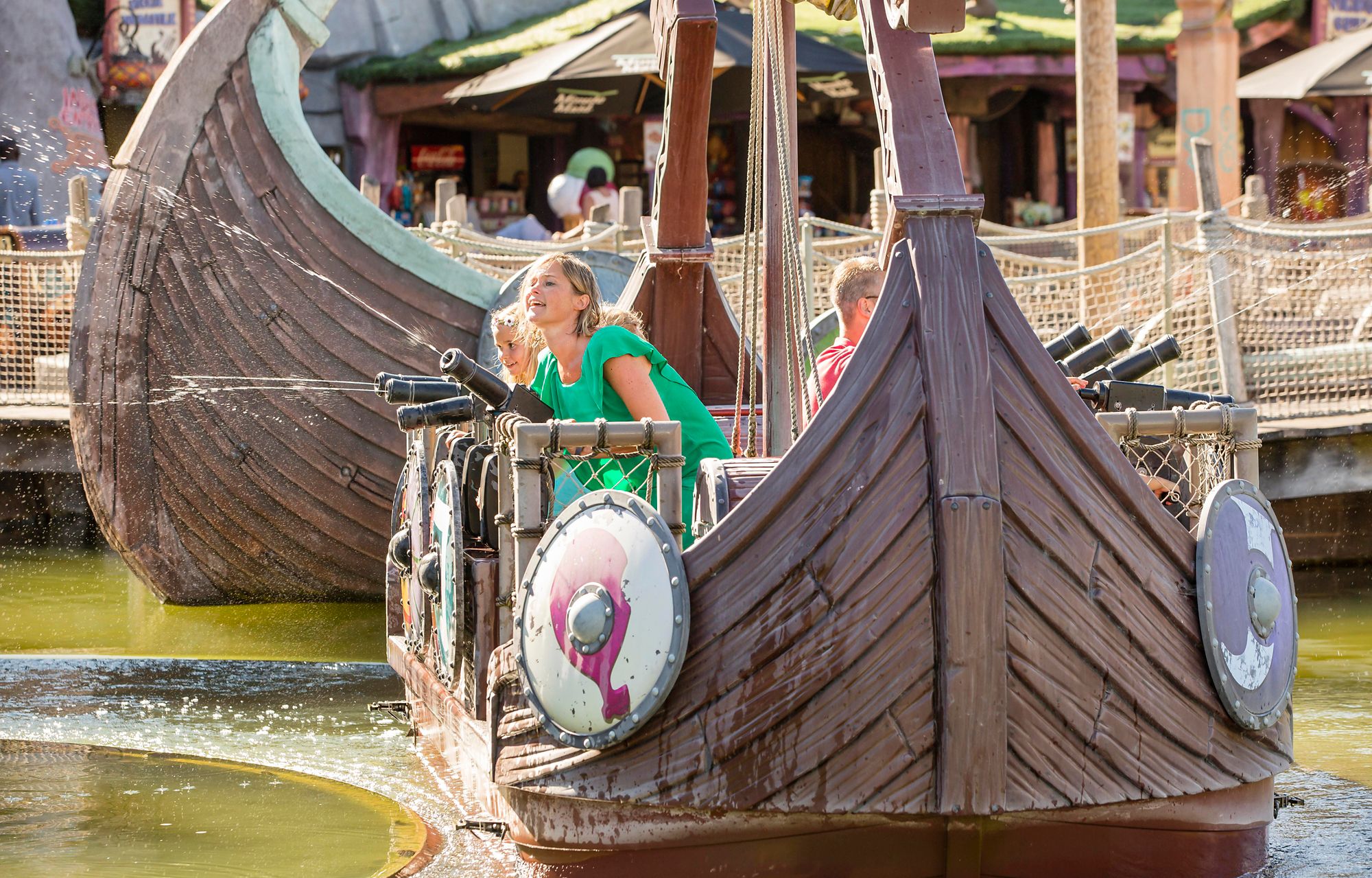 ZEE47_Plopsaland_Boot_DeBuck_2026_quer_003.jpg