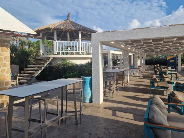 ZTH05_StNicksBeach_004.jpg