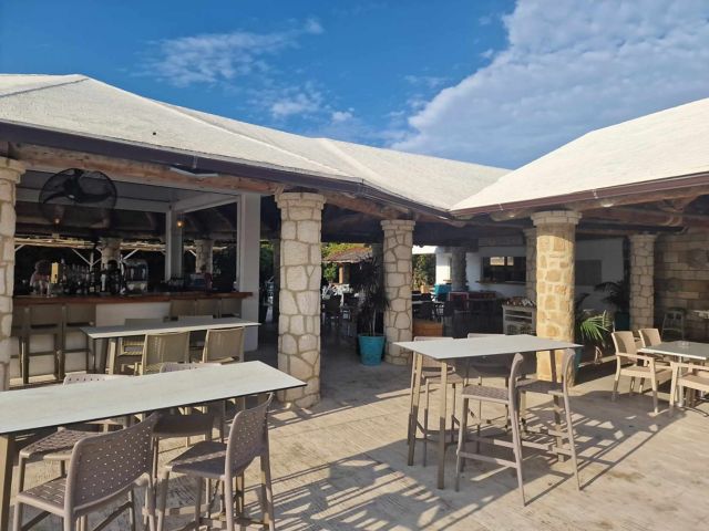 ZTH05_StNicksBeach_005.jpeg