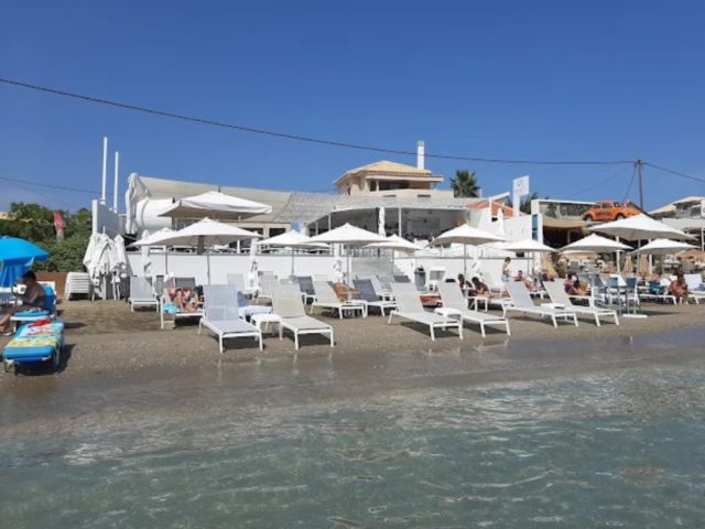 ZTH06_laganas-beach_004.jpg
