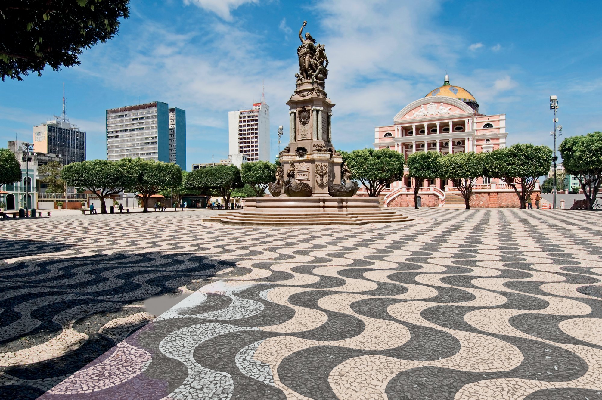 A8WN4W Teatro Amazonas - The Amazonas Theatre in Manaus taken from the city Plaza.