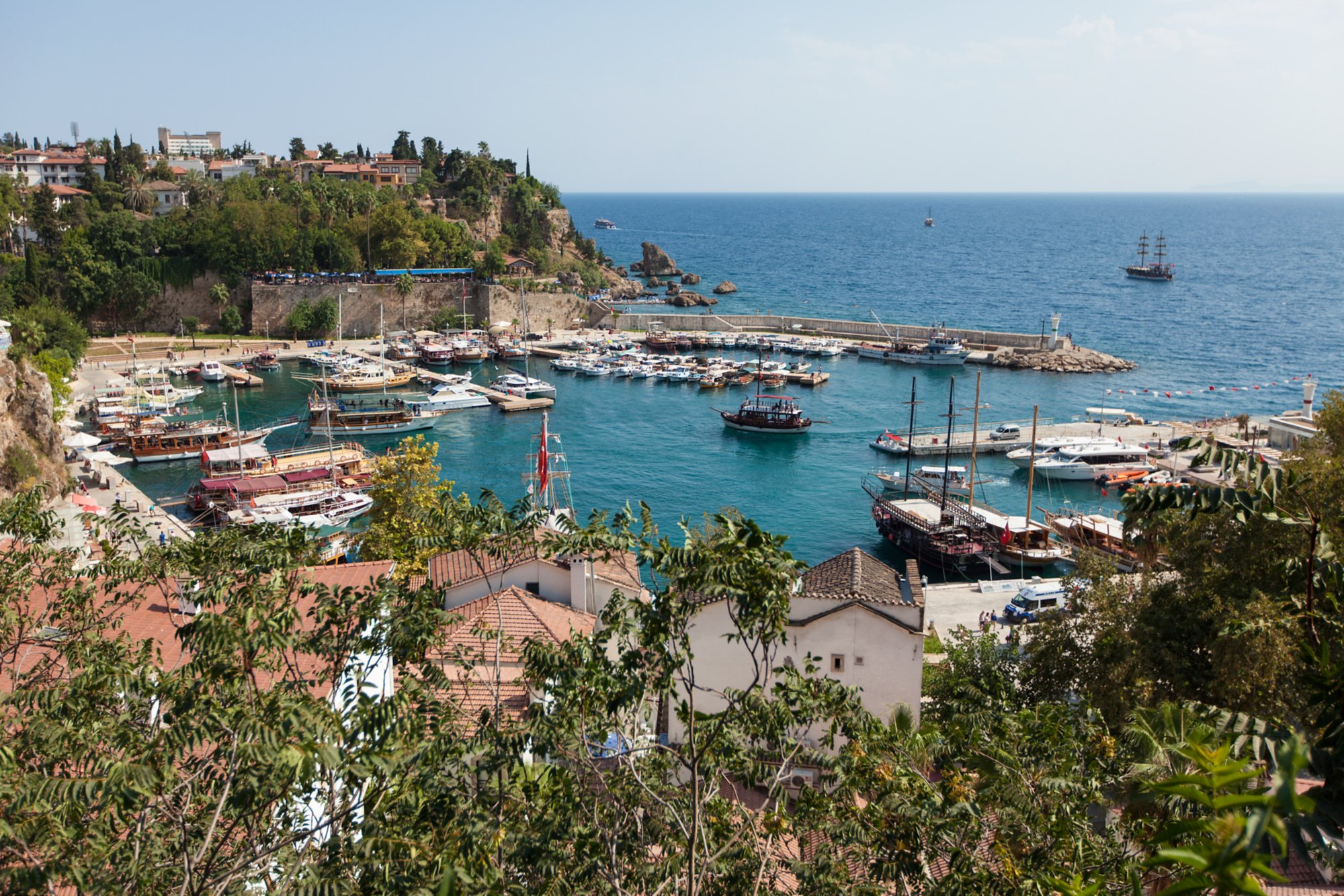 Boote im Hafen von Antalya in der Türkei