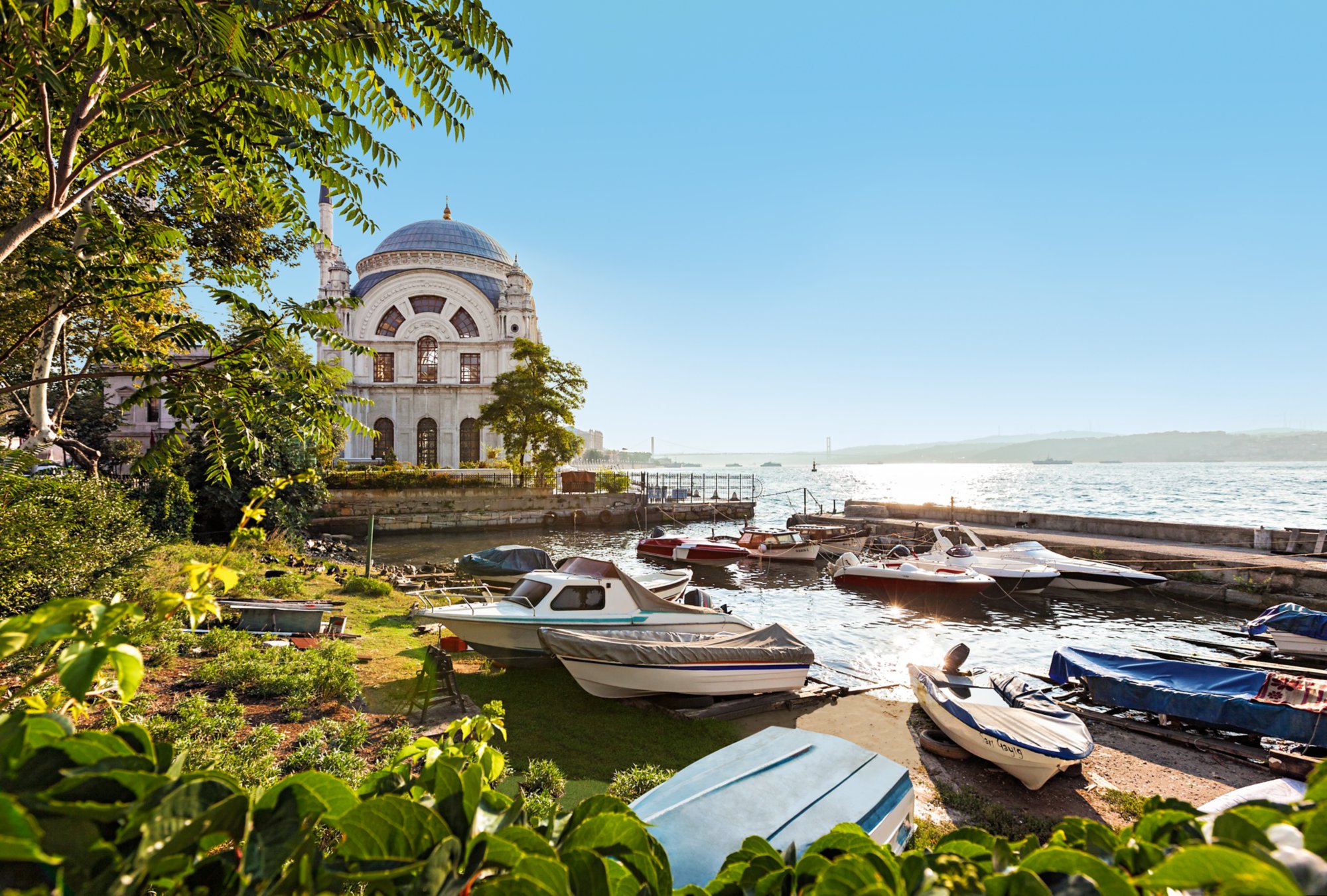 Ortaköy-Moschee am Bosporus 