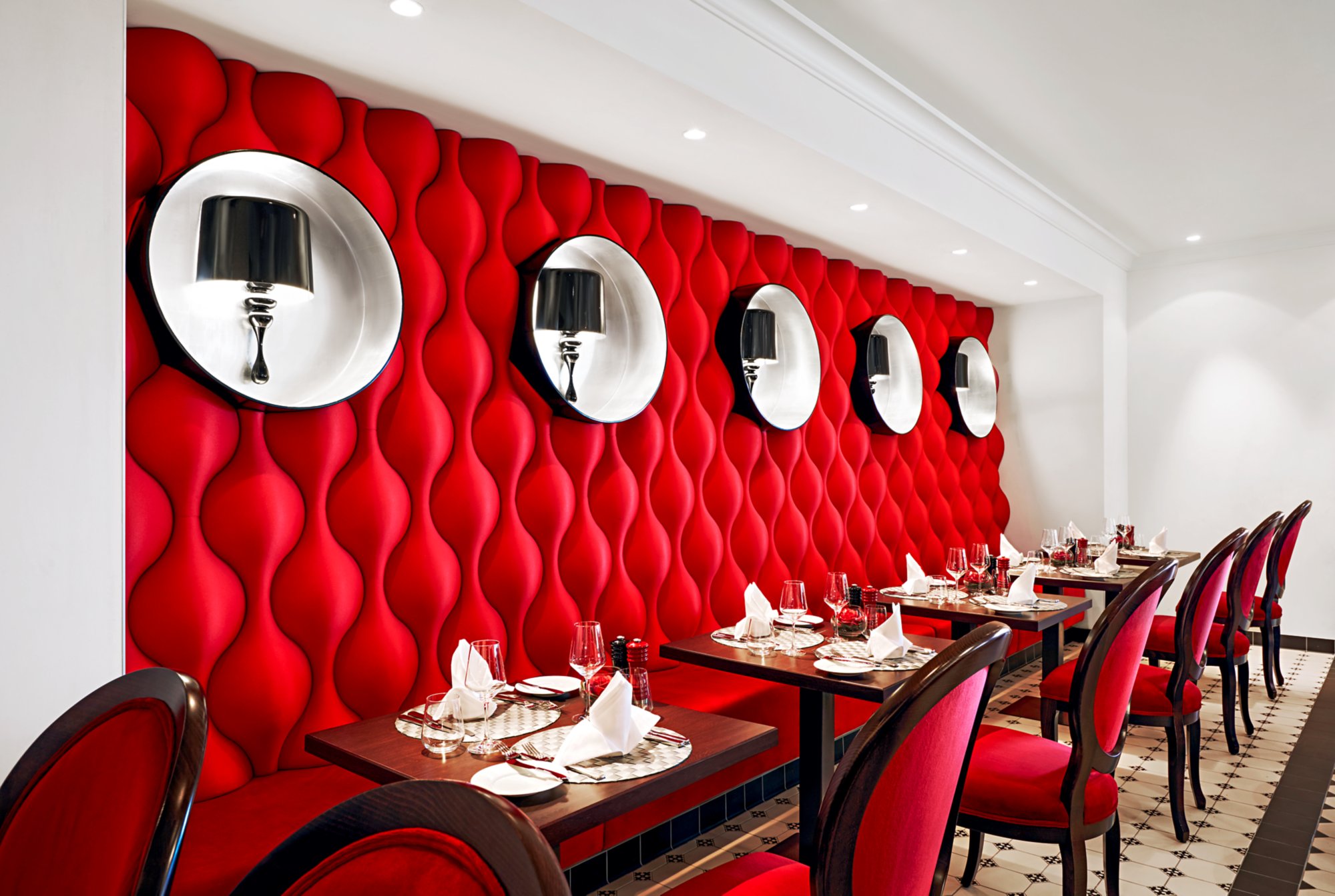 Interieur French Kiss — Die Brasserie