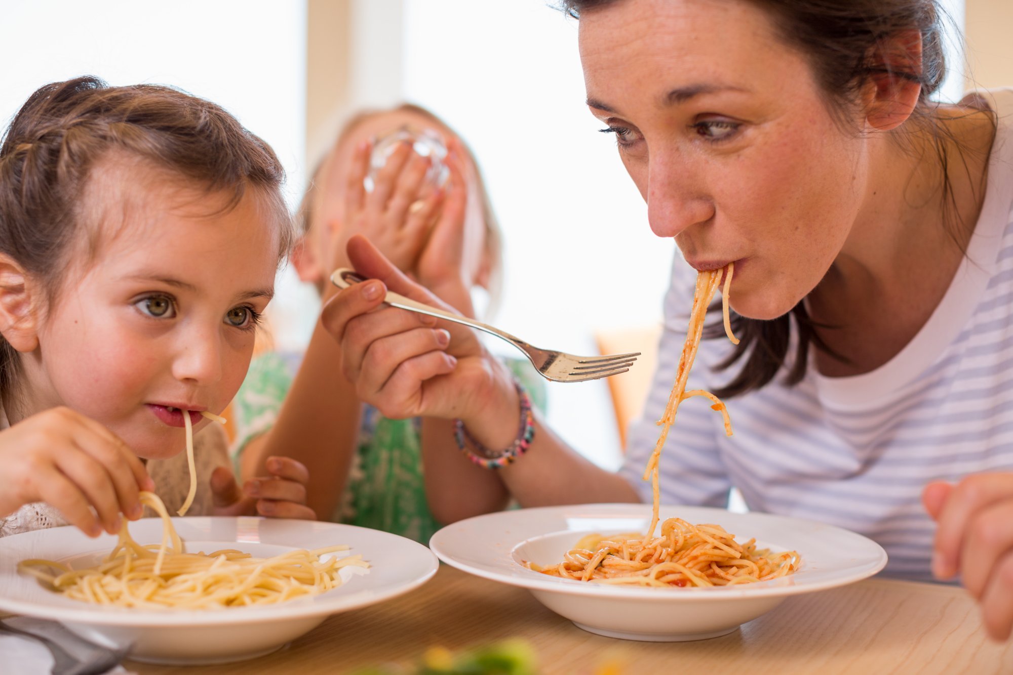 Familienzeit im Bordrestaurant