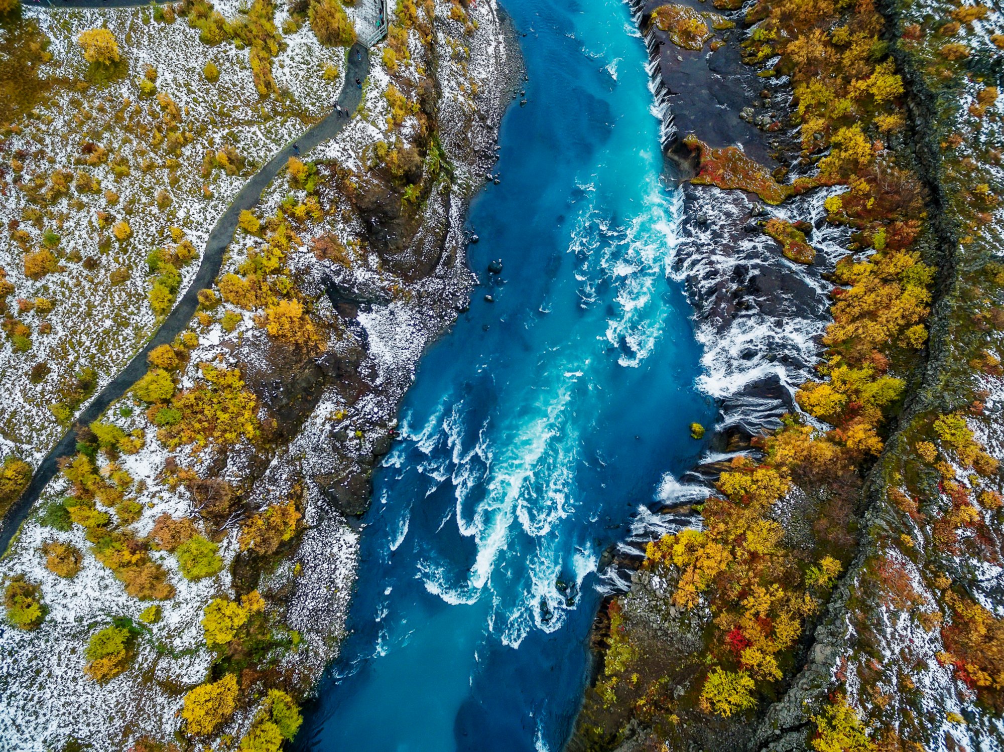 Hraunfossar Wasserfall