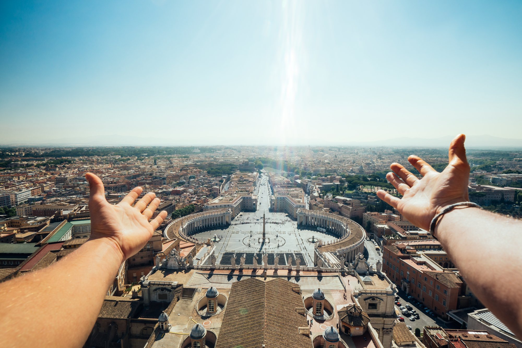 Ausblick auf den Petersplatz in der Vatikanstadt, Rom, Italien