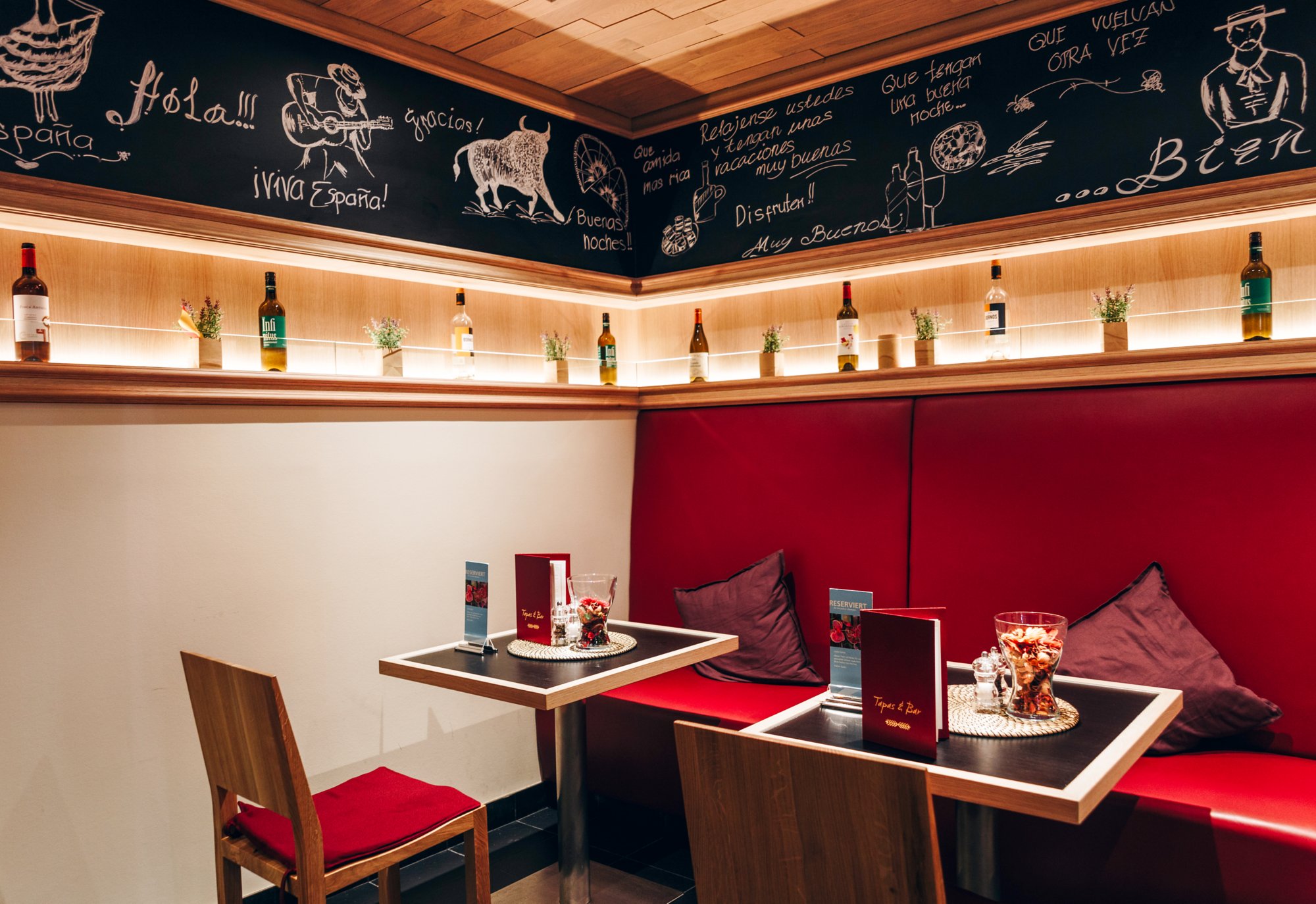 Tapas & Bar an Bord von AIDA