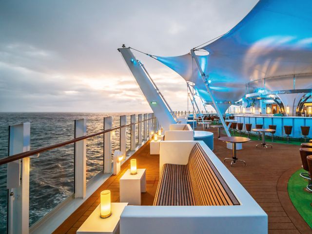 Lanaibar mit Blick auf das Meer