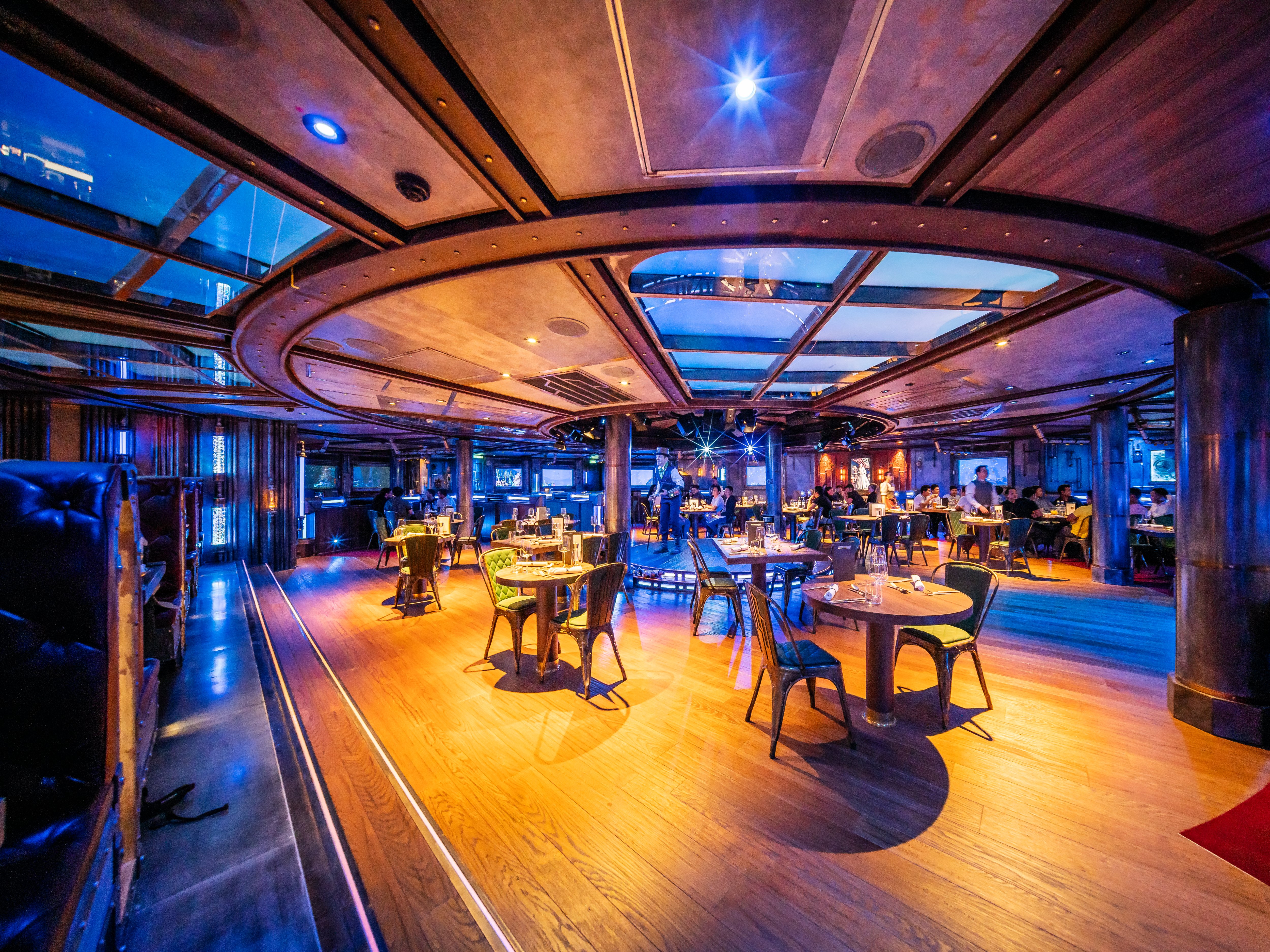 Interieur des Time Machine Restaurant